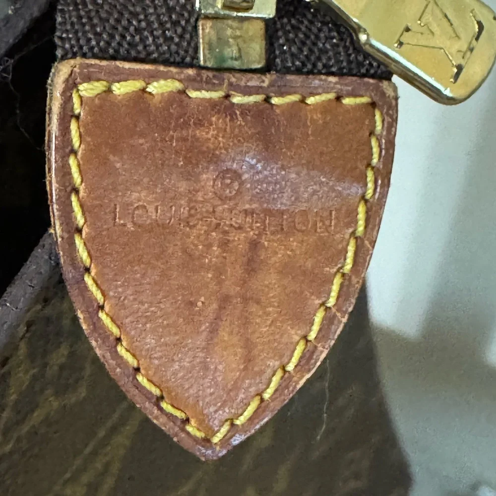 Louis Vuitton Brown Monogram Toiletry Bag 26 - Picture 10 of 16